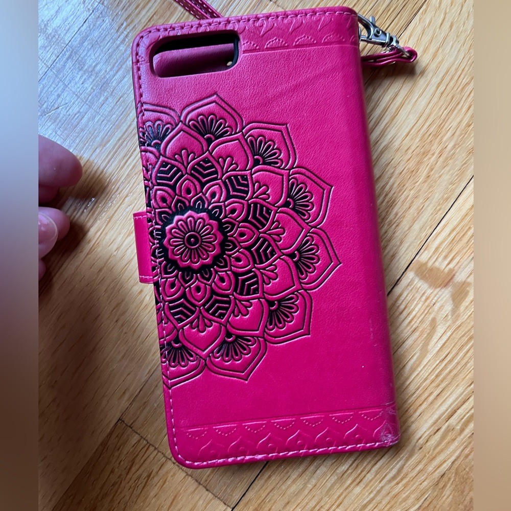 Iphone 7/7s/8 hard wallet phone case (like new)